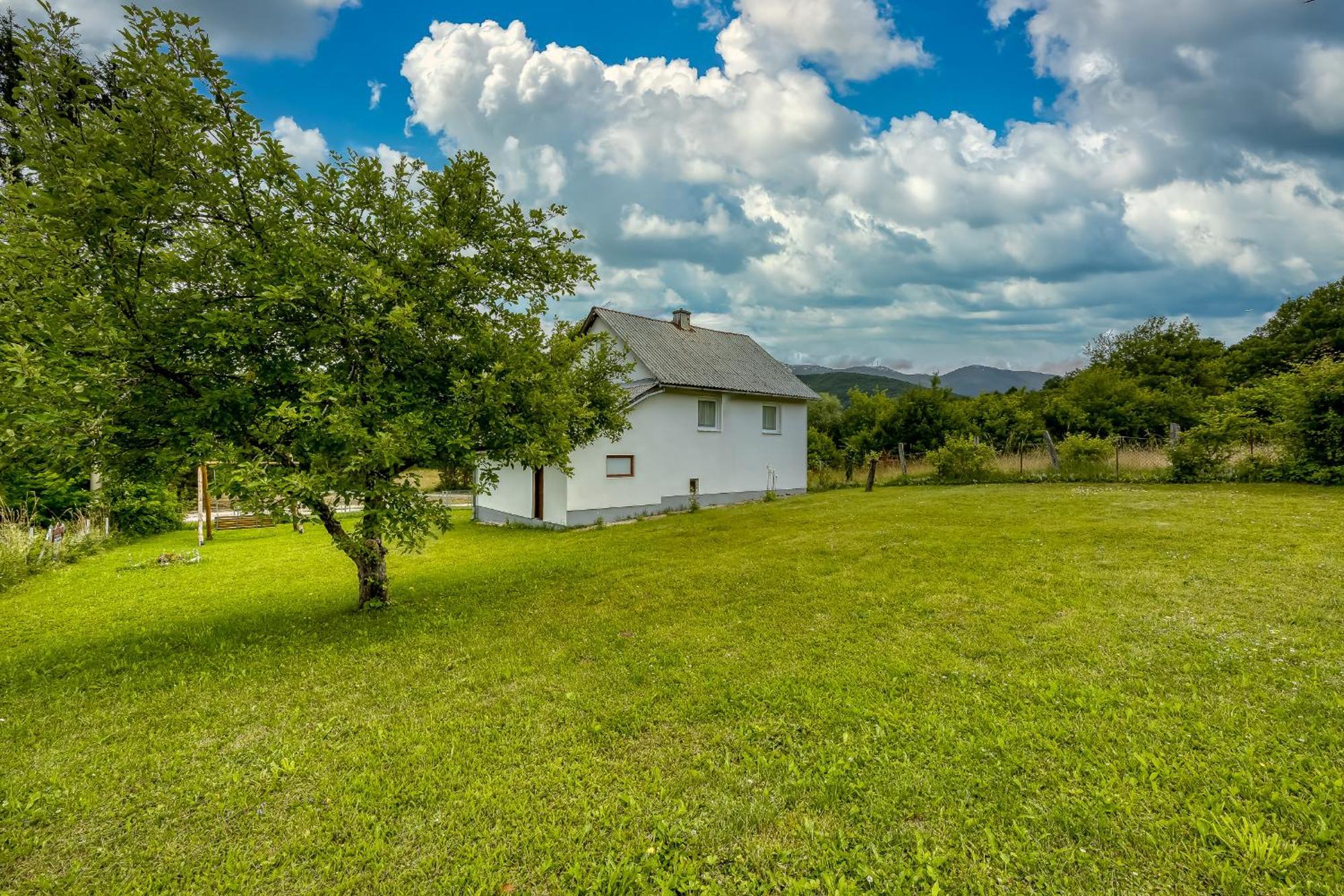 Holiday Home Veki*** Korenica Exterior foto